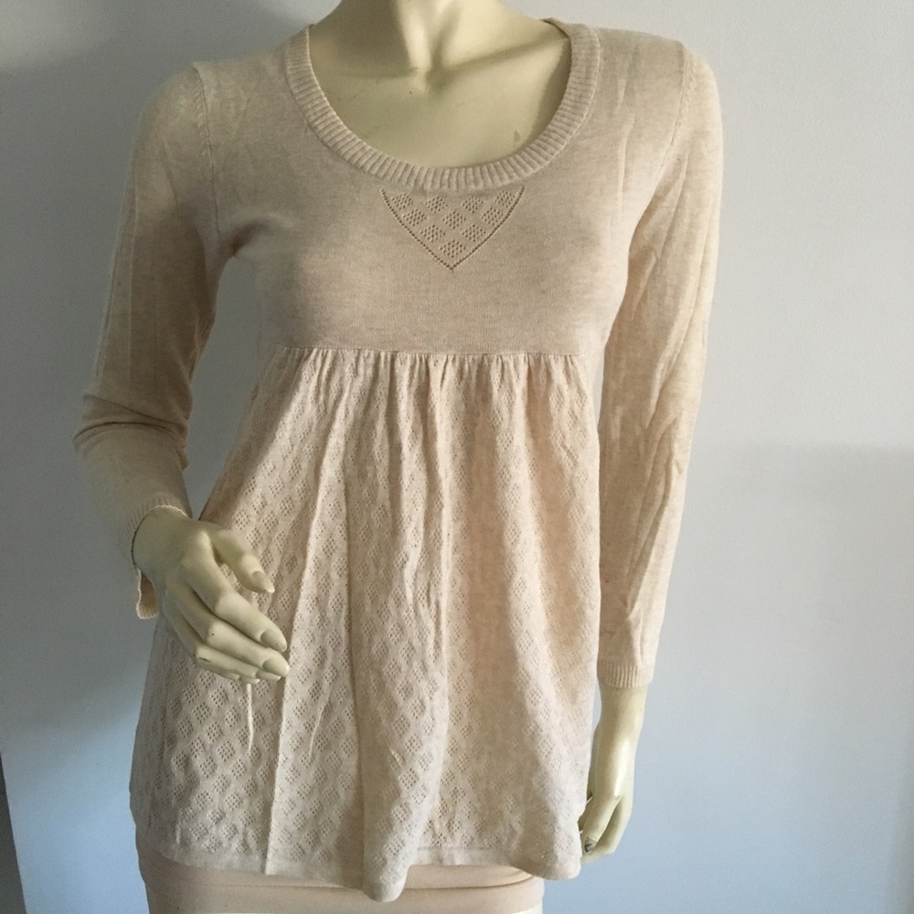 Lightweight scoop neck sweater with empire waist